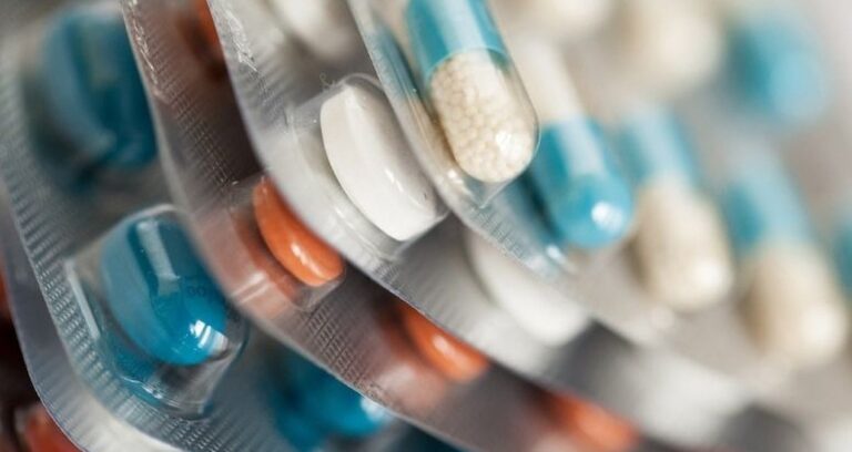 agrilarinizin-asil-sebebi-ictiginiz-agri-kesici-olabilir-yapilan-hata-zehre-donusturuyor-9Add1mYY.jpg